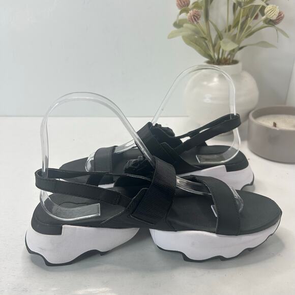 Sorel Kinetic Impact II Sling Low Sandal Black NL4697-010 Women's 7 Tried On - Picture 6 of 9